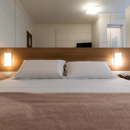 Hotel Gloria בלומנאו מראה חיצוני תמונה